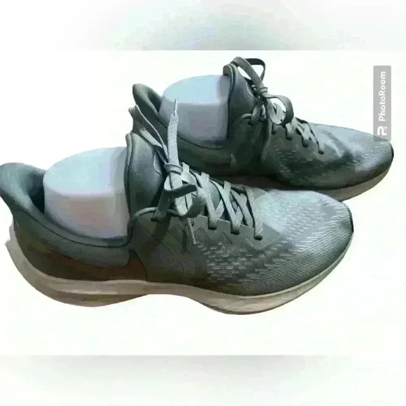 Nike‎ AQ8228-002 Zoom Winflo Gray Low Top Running Shoes Women's US 11 - Picture 2 of 8